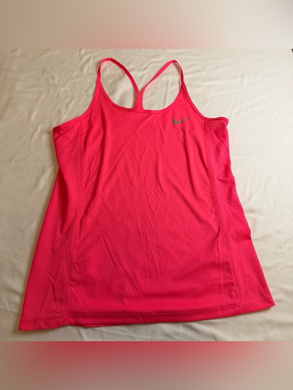 Nike Dri-FIT Neon Pink Racerback Tank Top – Women’s Medium